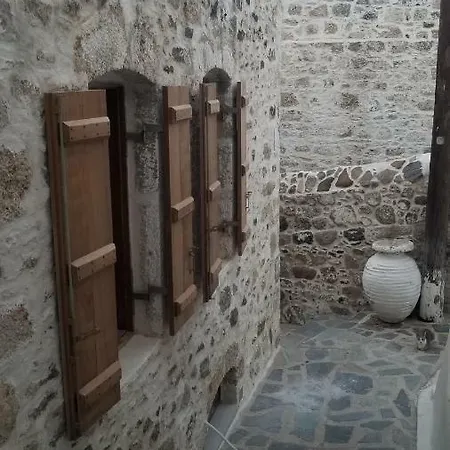 Amaranti House N Art בית נופש