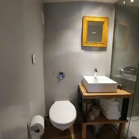 Amaranti House N Art * Mandrákion