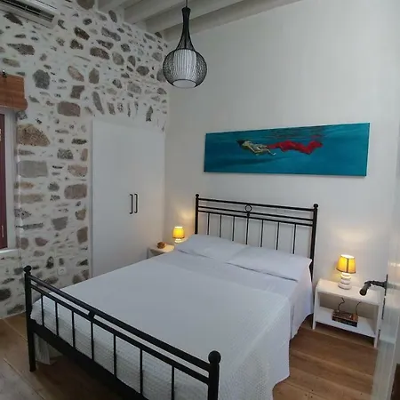 בית נופש Amaranti House N Art Mandrákion