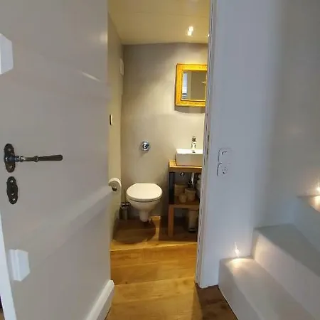 Amaranti House N Art