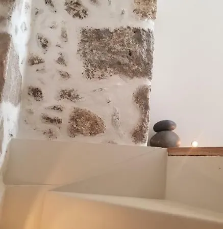 Amaranti House N Art בית נופש