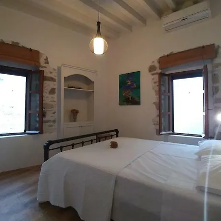 Amaranti House N Art * Mandrákion