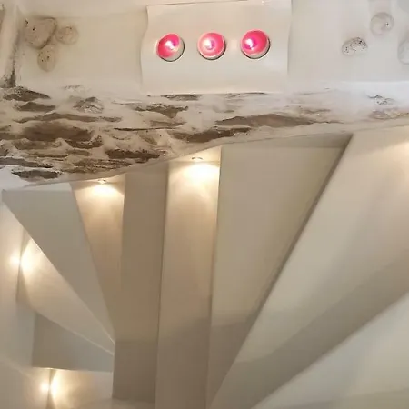 Amaranti House N Art