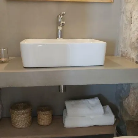 Amaranti House N Art *