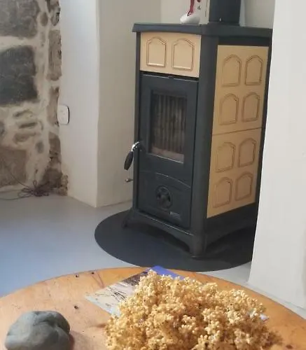 Amaranti House N Art * Mandrákion