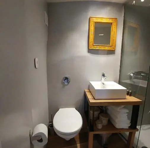 Amaranti House N Art * Mandráki