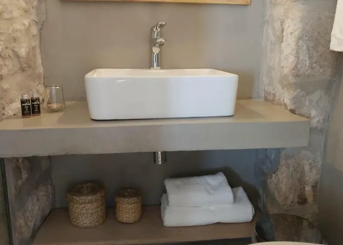 Amaranti House N Art *